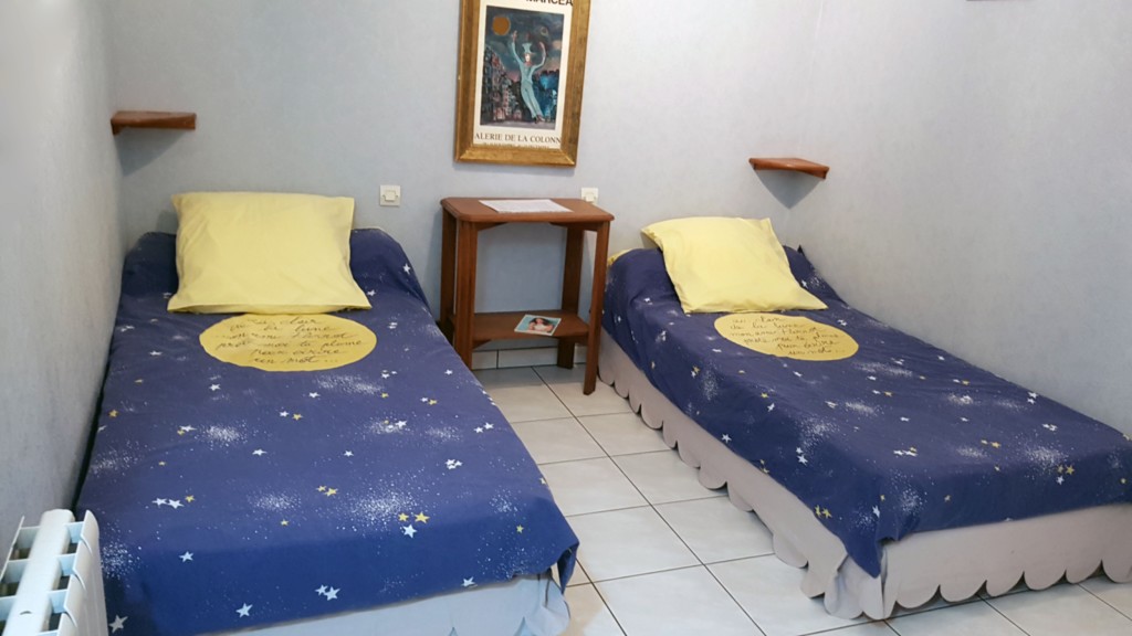 chambre lits simples